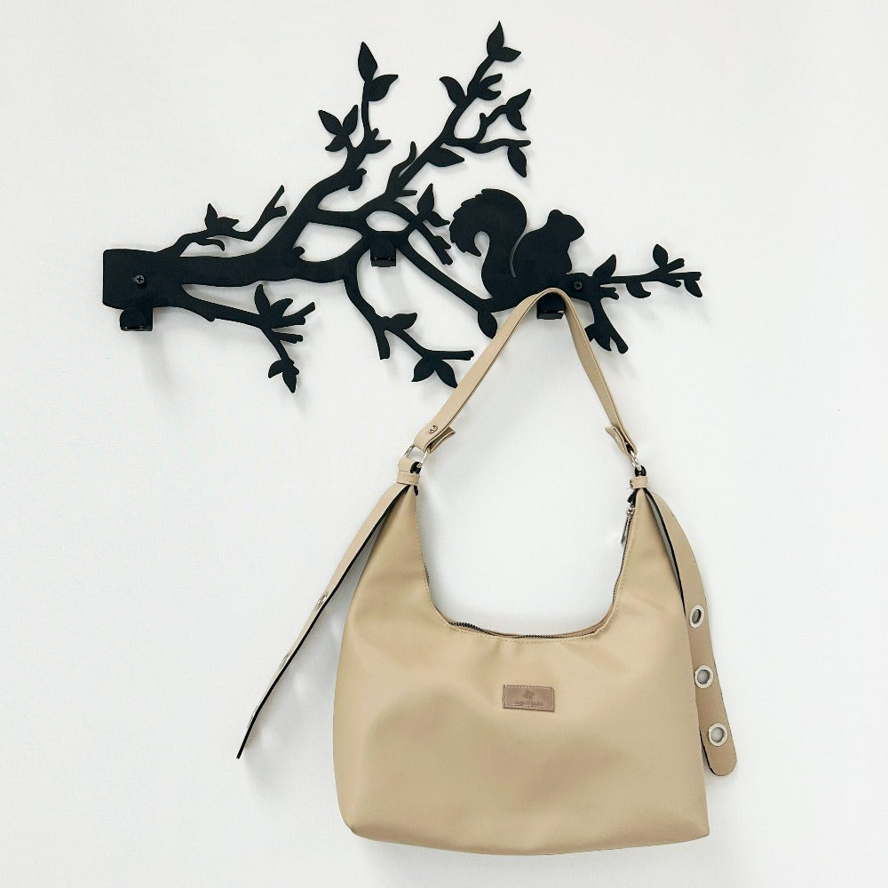 squirrel tree hanger 1