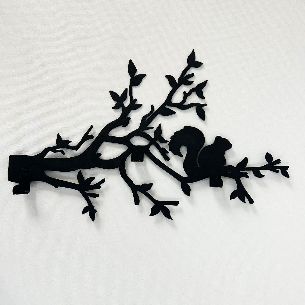 squirrel tree hanger 2